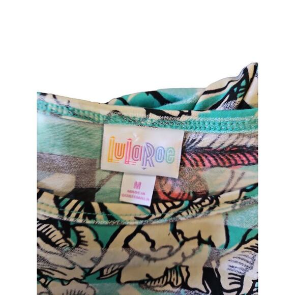 LuLaRoe Women's Multicolor Floral T-Shirt Sz Medium - Picture 2 of 5